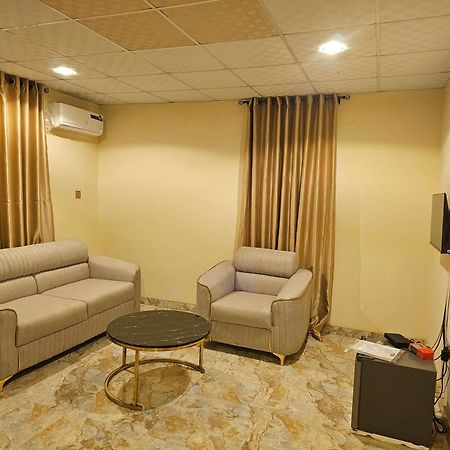 Bmh Hotel & Suites Ibadan Esterno foto